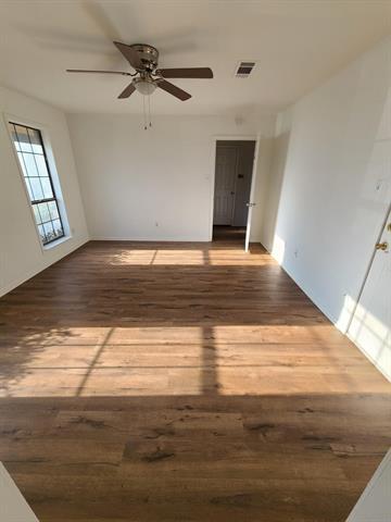 Foto del edificio - 4916 Ledgestone Dr