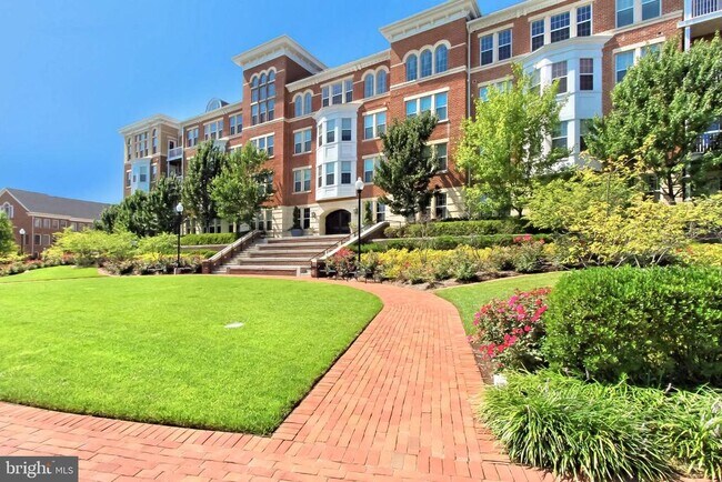 Foto del edificio - 400 Cameron Station Blvd