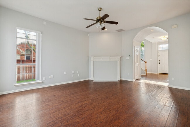 Building Photo - 8400 Pipestone Dr