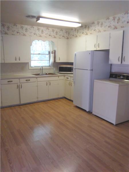 Building Photo - 3723 Lionel St