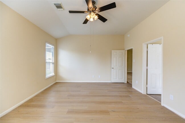 Foto del edificio - 26431 Richwood Oaks Dr