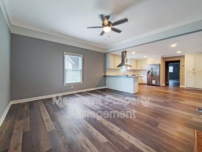 Photo - 5 Welch St House