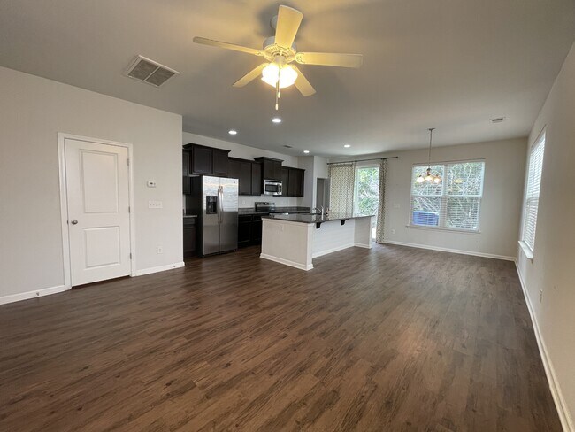 Building Photo - 4983 Hay Bale Ct