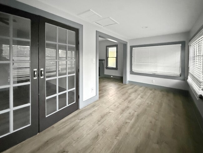 Foto del edificio - 2242 South St