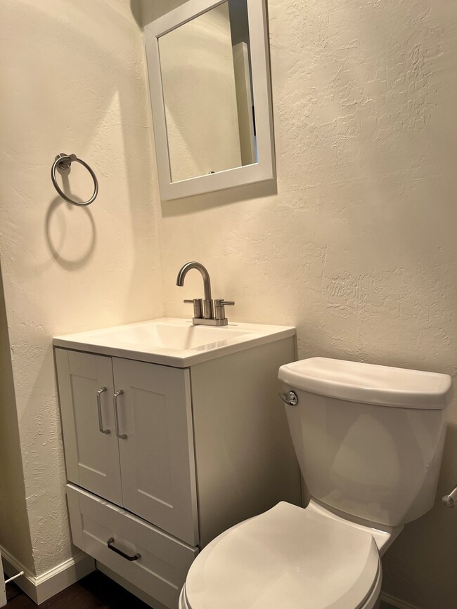 bathroom - 6623 S 32nd St
