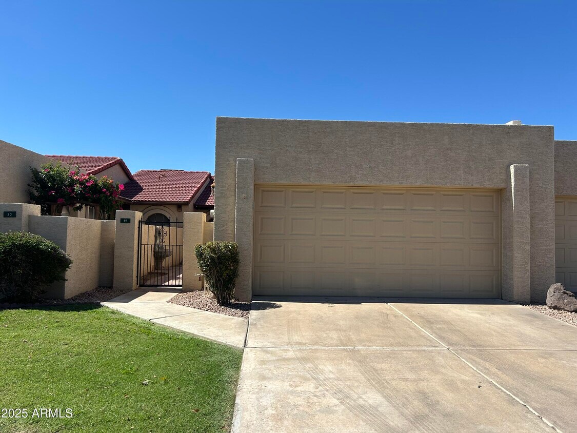 Foto principal - 2059 E Brown Rd