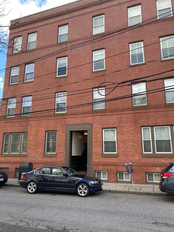 39 Kent St Unit 8, Brookline, MA 02445 Condo for Rent in Brookline