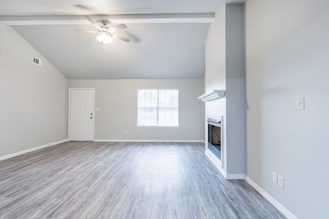 Building Photo - 1014 L St