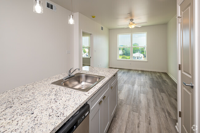 1BR, 1BA - 621SF - Kitchen - Apartments at Andover