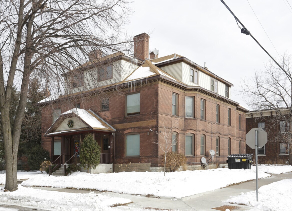 Foto del edificio - 1829 10th Ave S