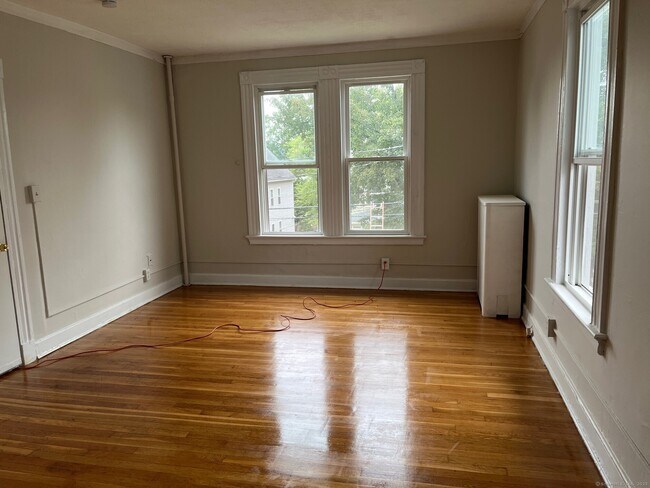 Foto del edificio - 99 N Whittlesey Ave