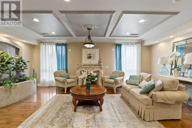 Building Photo - 1-601 Maison Parc Ct