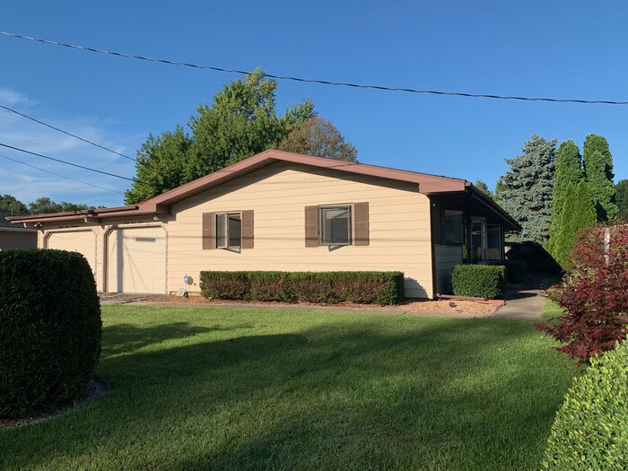 Foto principal - 3415 N Indiana Ave