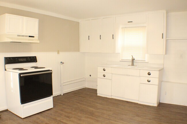 Foto del edificio - Adorable 2 bedroom 1 bath Broken Arrow Home, Close to the Rose District!