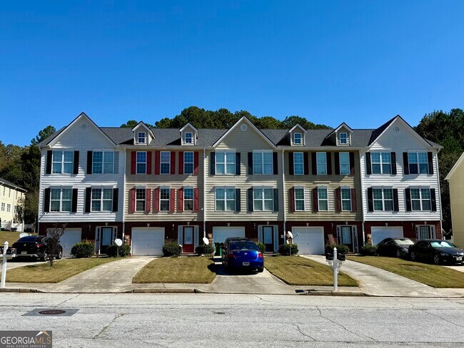 Building Photo - 1708 Redan E