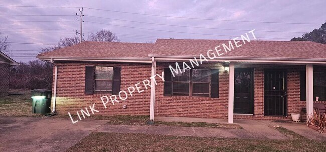Foto del edificio - 5101 N Moore Ln