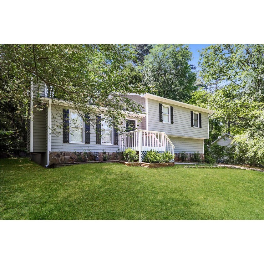 Foto principal - 4031 Wrexham Dr