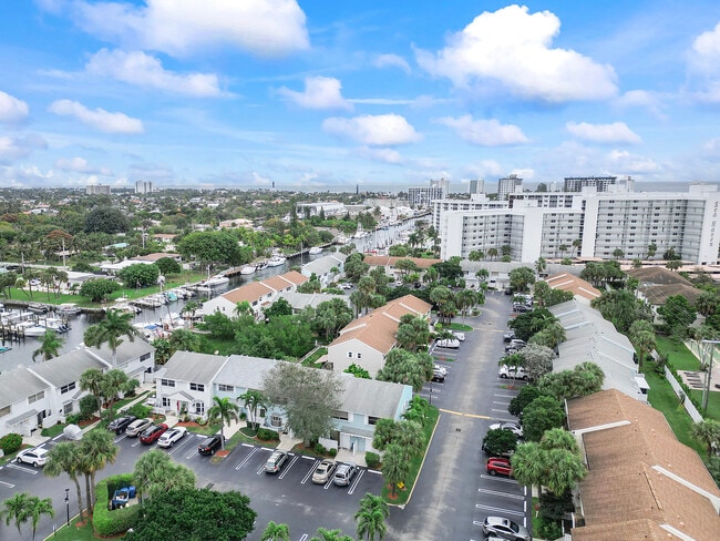 Foto del edificio - 2757 NE 15th St