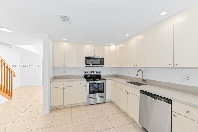 Foto del edificio - 365 NW 109th Ave