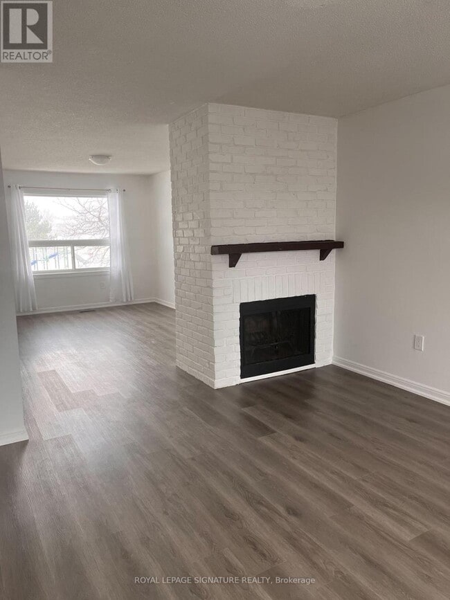 Photo du bâtiment - 333 Meadows Blvd