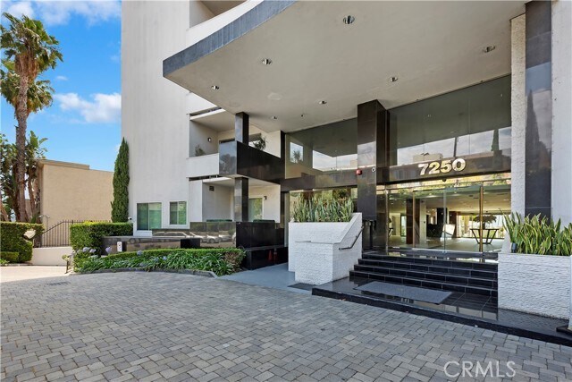 Foto del edificio - 7250 Franklin Ave