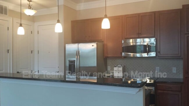 Foto del edificio - 2810 Selwyn Ave