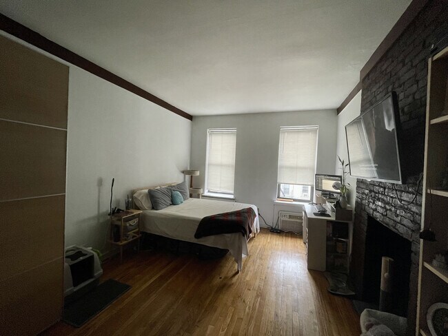 Foto del edificio - 417 E 78th St