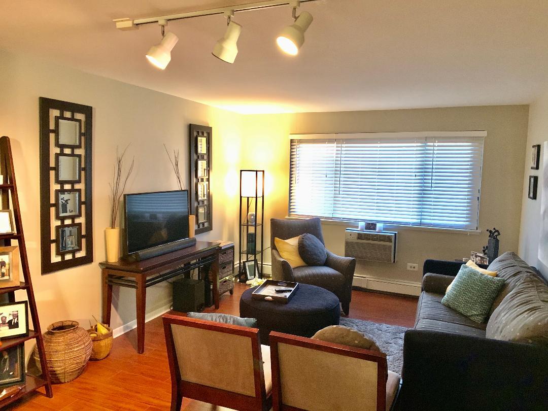 Primary Photo - 607 W Wrightwood Ave