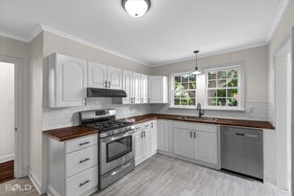 Building Photo - 4440 Clingman Dr