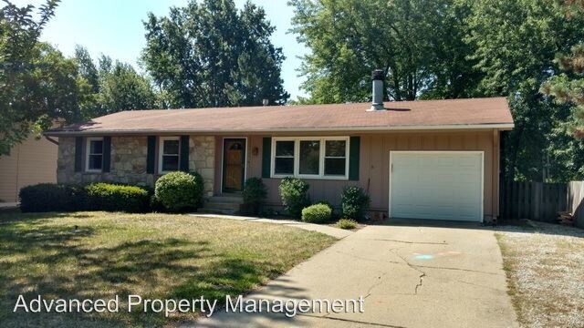 Primary Photo - 3 br, 2.5 bath House - 3213 Gary Ave.