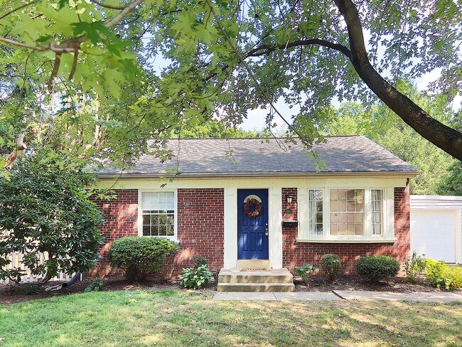 Building Photo - 5975 Leebel Rd