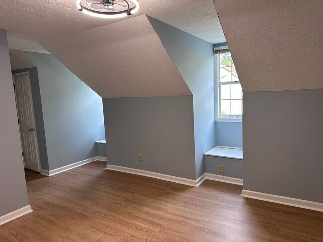 Foto del edificio - 545 River Overlook Dr NW