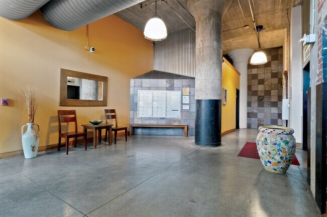 Building Photo - 1601 Washington Ave