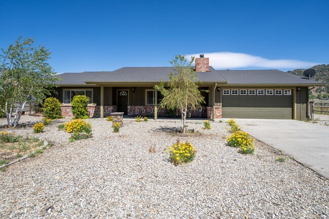 Foto del edificio - 23440 Mashie Ct