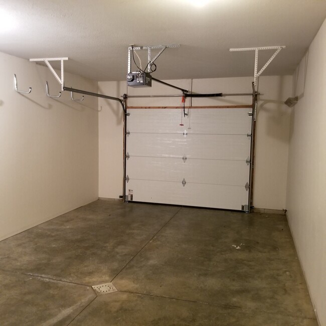 1112 Oakview Dr Unit 1118, Delta, OH 43515 Apartments in Delta, OH