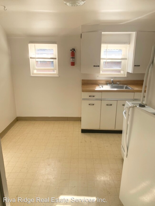 Foto del edificio - 6900 Riverside Pl