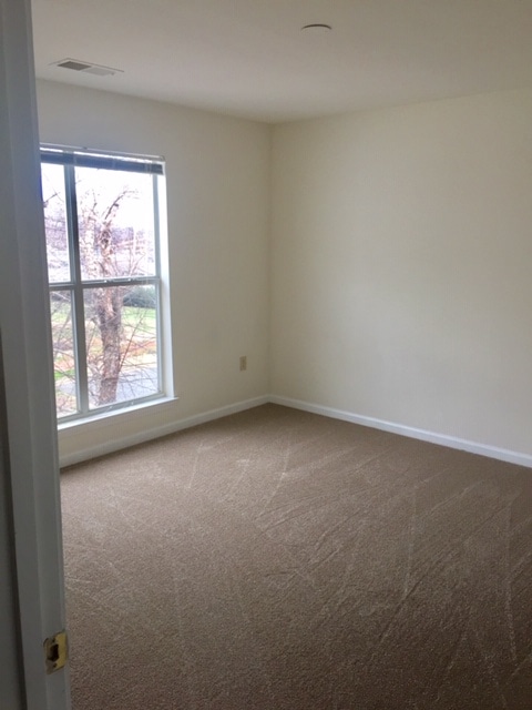 Photo - 33 Hamiltons Harbor Dr Townhome