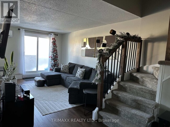 Photo du bâtiment - 42 Tannery St E