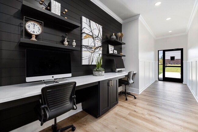 Apartamentos River Oaks Landing — foto de la comunidad - River Oaks Landing