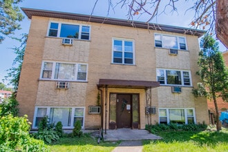 Building Photo - 9654 Golf Terrace
