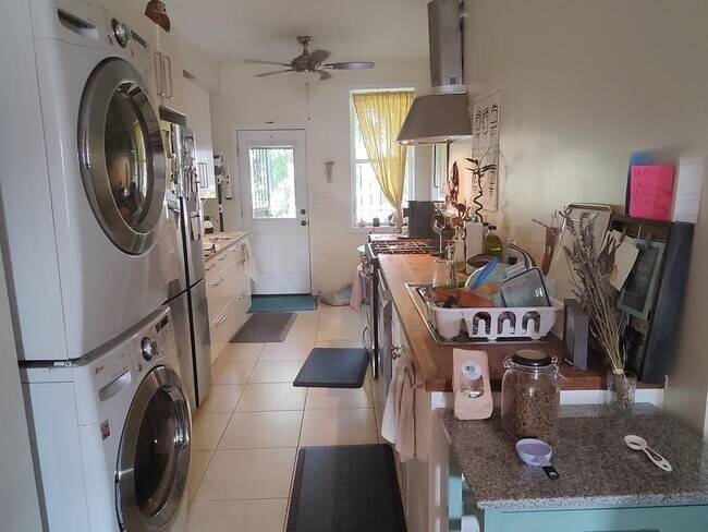 Foto del edificio - 707 15th St NE