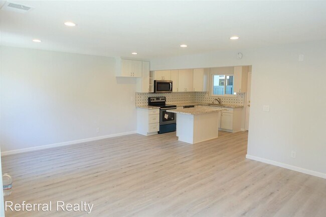 Building Photo - 4 br, 2.5 bath House - 4649 Persimmon Place