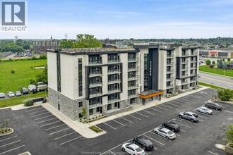 Building Photo - 11646 Tecumseh Rd E