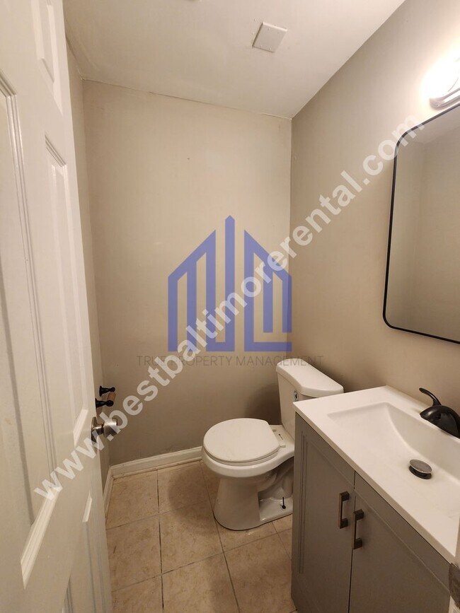 Foto del edificio - 3 bed 1 bath Home in West Baltimore