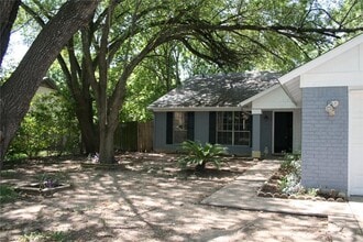 Building Photo - 103 Cloudview Dr