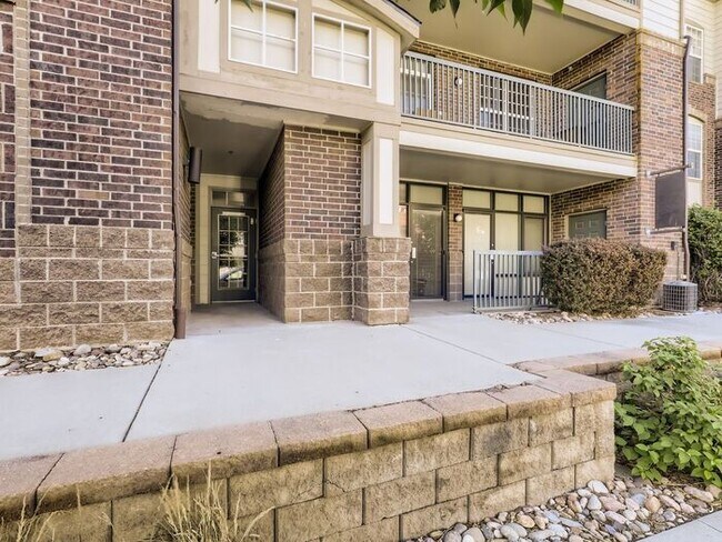 Foto del edificio - Stunning 2 bedroom 2 bath with loft in Aurora!
