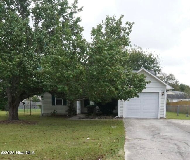 Building Photo - 103 Eastgate Dr
