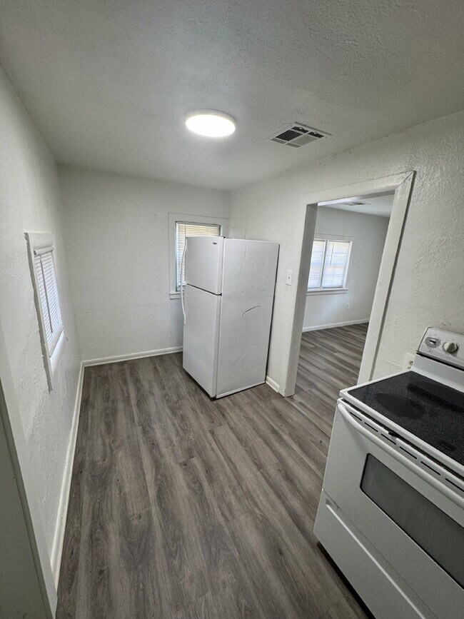Foto del edificio - Newly remodeled 1 bedroom / 1 bathroom wit...