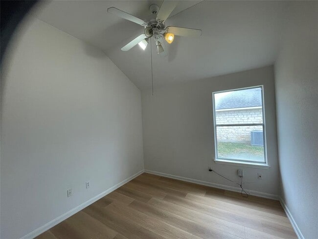 Building Photo - 1508 Cosmos Way