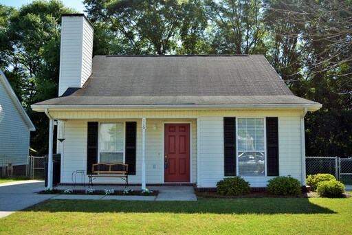 Primary Photo - 116 Radford Cir